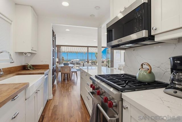 2629 31 Ocean Front Walk, San Diego, CA 92109