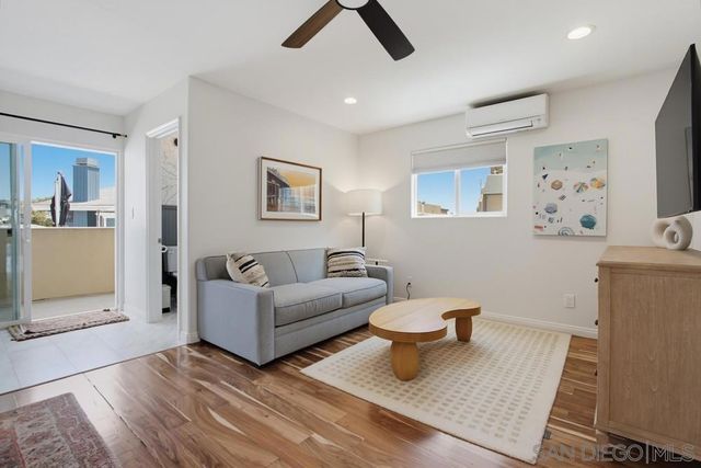 2629 31 Ocean Front Walk, San Diego, CA 92109