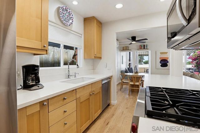 2629 31 Ocean Front Walk, San Diego, CA 92109