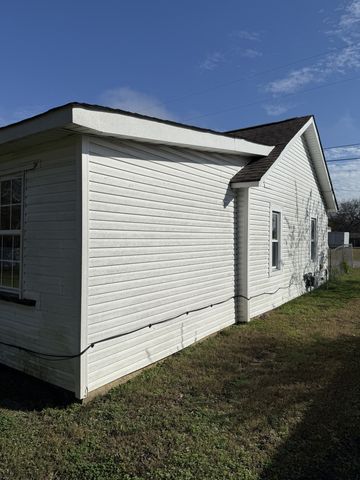 708 Woodlawn Ave, Lewisburg, TN 37091