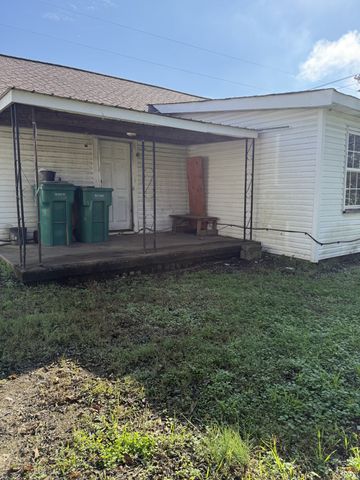 708 Woodlawn Ave, Lewisburg, TN 37091