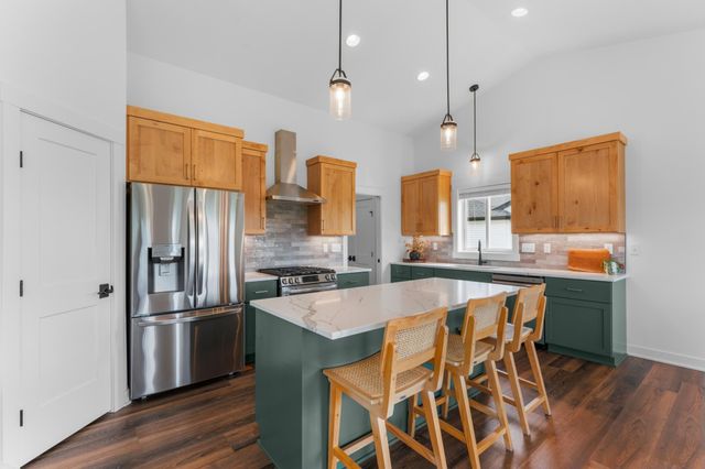 1892 Hadley Hills Drive NE, Rochester, MN 55906