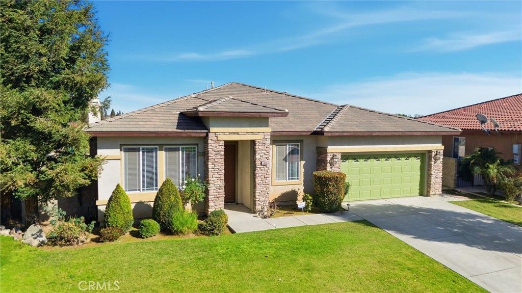 Image 1 of property listing at 5406 Pelican Hill Drive, Bakersfield, CA 93312
