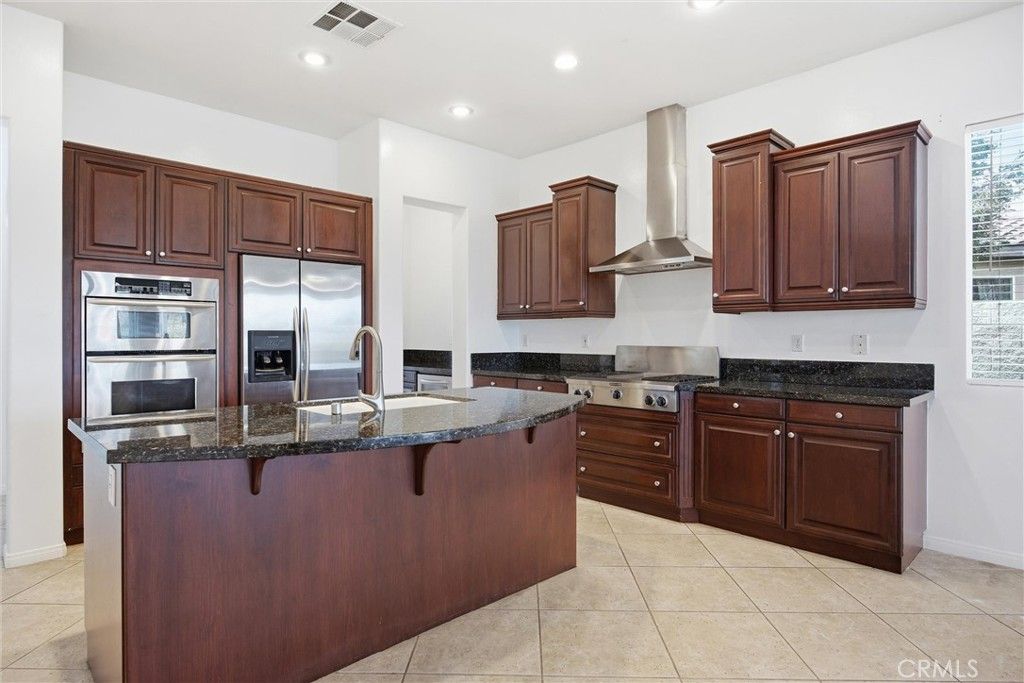 Image 17 of property listing at 5406 Pelican Hill Drive, Bakersfield, CA 93312