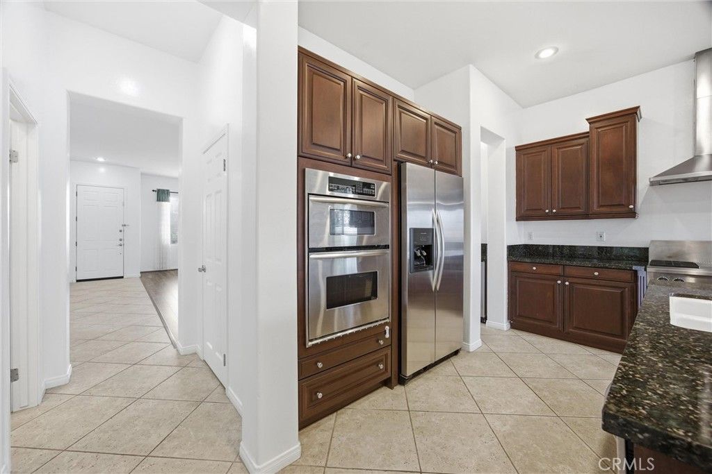 Image 21 of property listing at 5406 Pelican Hill Drive, Bakersfield, CA 93312