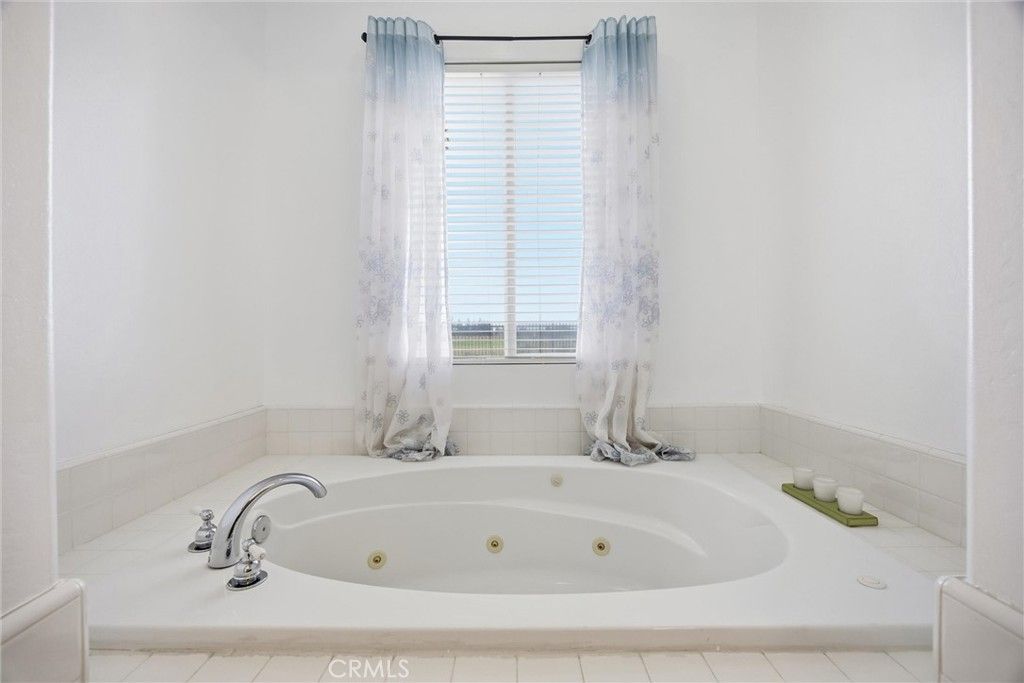 Image 29 of property listing at 5406 Pelican Hill Drive, Bakersfield, CA 93312