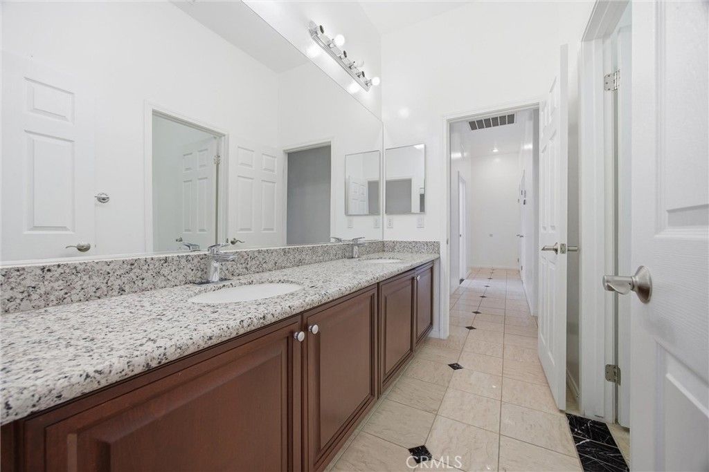 Image 31 of property listing at 5406 Pelican Hill Drive, Bakersfield, CA 93312