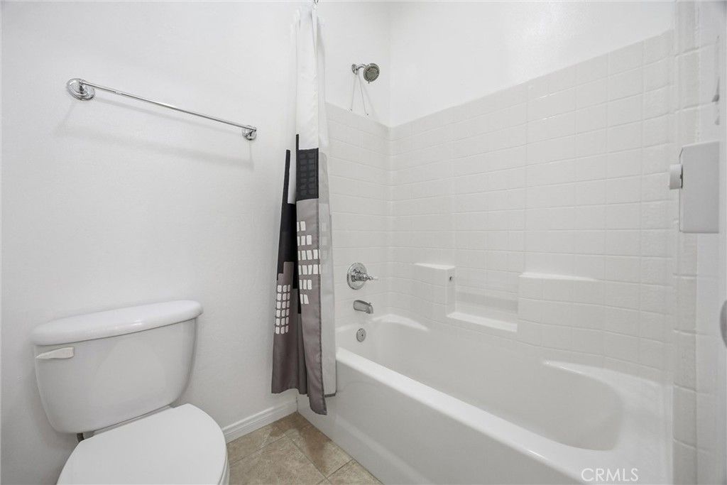 Image 32 of property listing at 5406 Pelican Hill Drive, Bakersfield, CA 93312