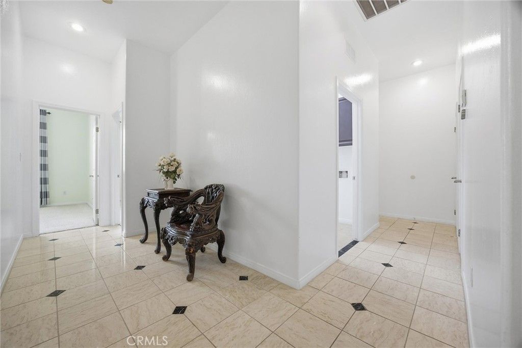 Image 33 of property listing at 5406 Pelican Hill Drive, Bakersfield, CA 93312