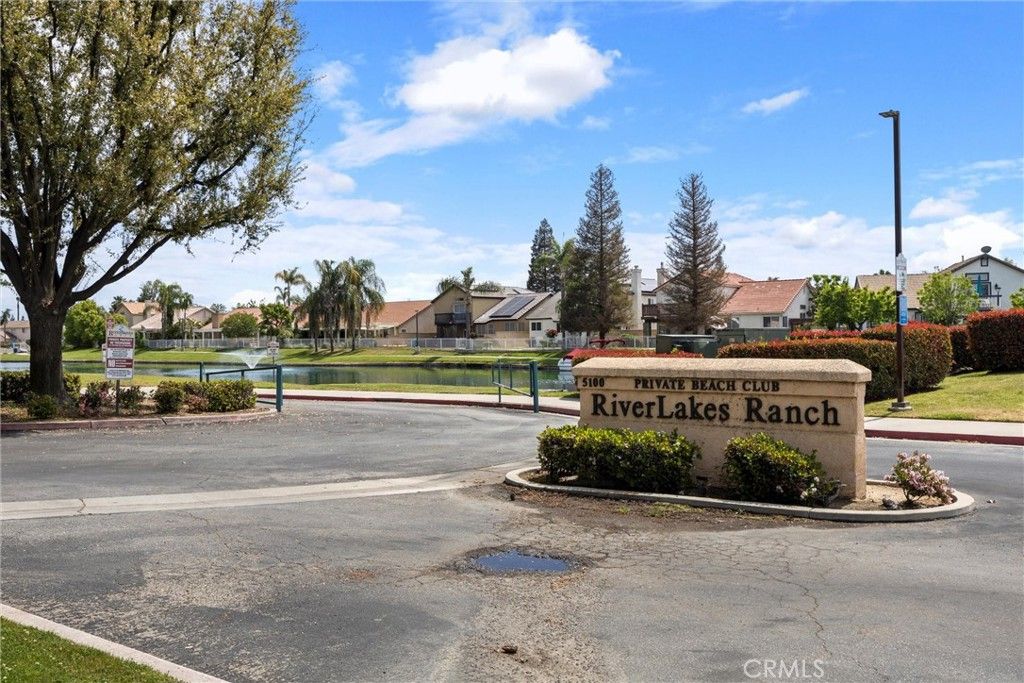 Image 50 of property listing at 5406 Pelican Hill Drive, Bakersfield, CA 93312