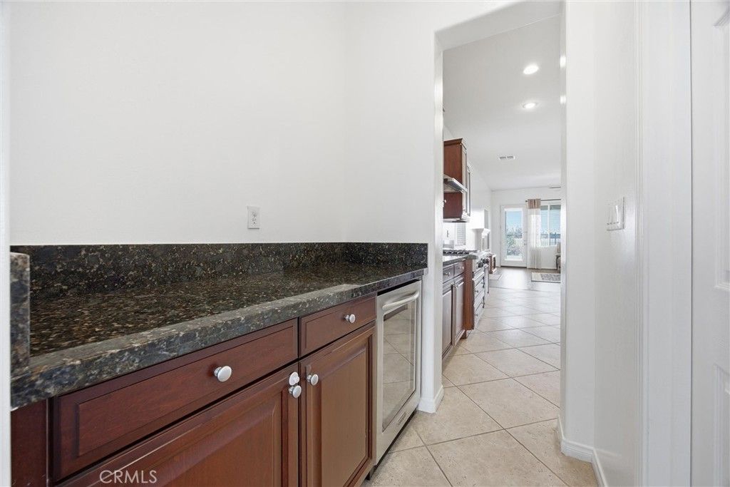 Image 9 of property listing at 5406 Pelican Hill Drive, Bakersfield, CA 93312
