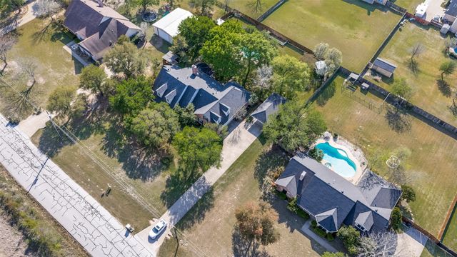 6841 Singleton Road, Midlothian, TX 76065