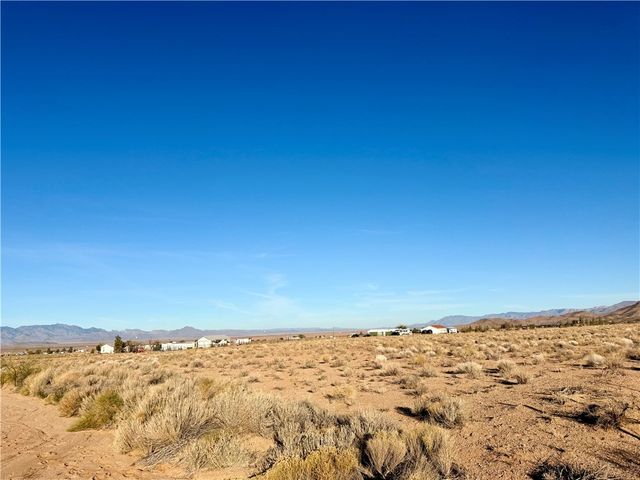 7711 E California Drive, Kingman, AZ 86401