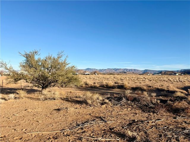 7711 E California Drive, Kingman, AZ 86401