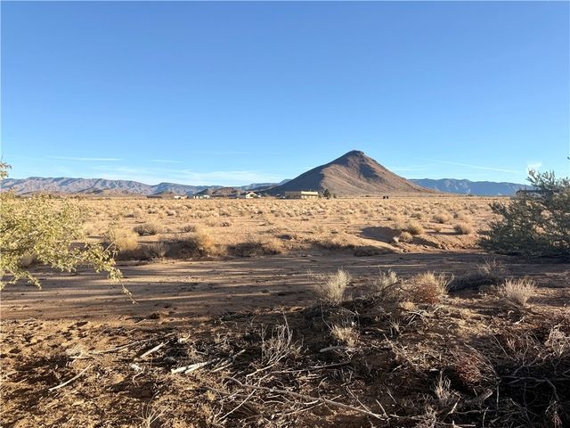 7711 E California Drive, Kingman, AZ 86401