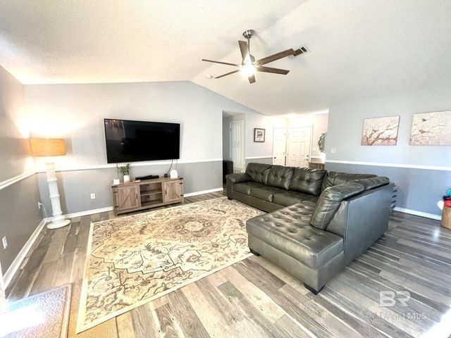 138 Eagles Loop, Robertsdale, AL 36567