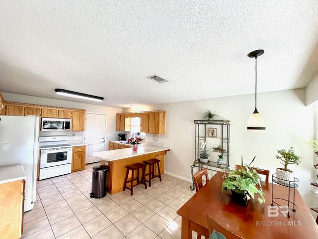 138 Eagles Loop, Robertsdale, AL 36567