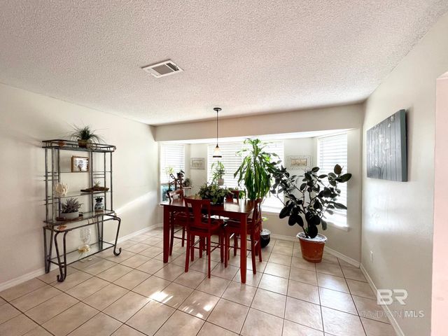 138 Eagles Loop, Robertsdale, AL 36567