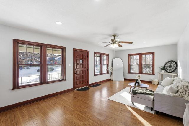 1537 S Waco Ave, Wichita, KS 67213