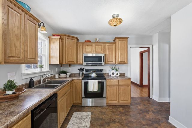 1537 S Waco Ave, Wichita, KS 67213