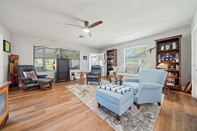 6219 HUNTINGTON DRIVE, Zephyrhills, FL 33542
