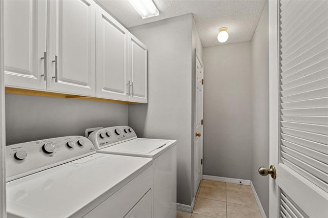 554 52ND AVENUE N, St Petersburg, FL 33703