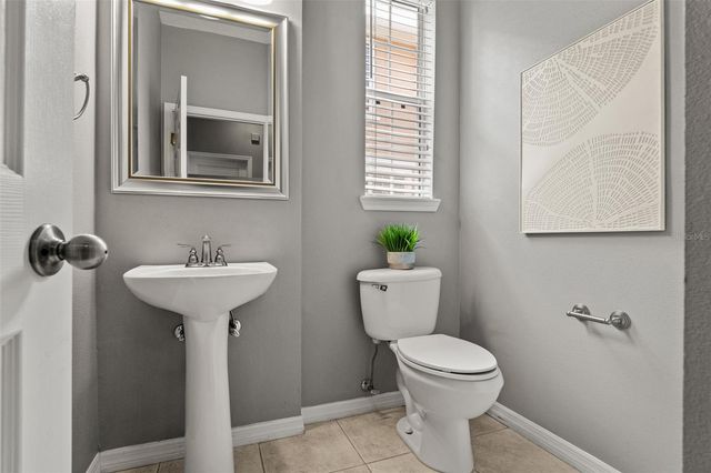 554 52ND AVENUE N, St Petersburg, FL 33703