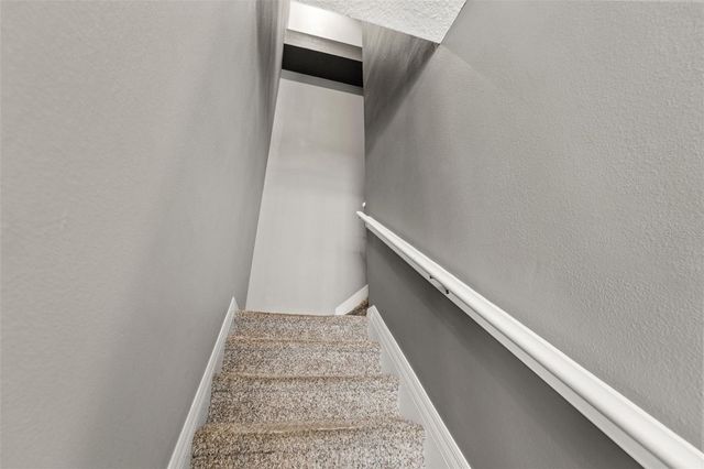 554 52ND AVENUE N, St Petersburg, FL 33703