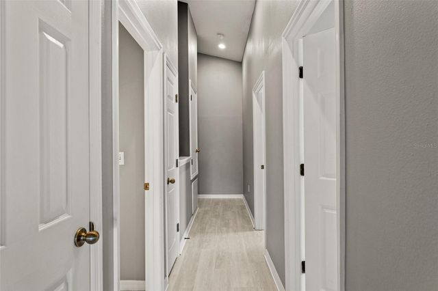 554 52ND AVENUE N, St Petersburg, FL 33703