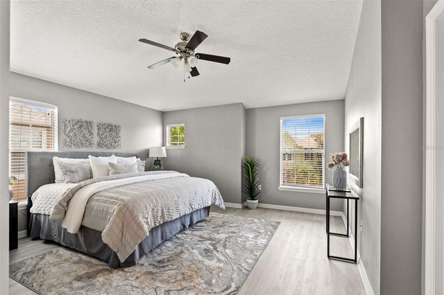 554 52ND AVENUE N, St Petersburg, FL 33703