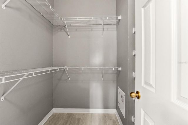 554 52ND AVENUE N, St Petersburg, FL 33703