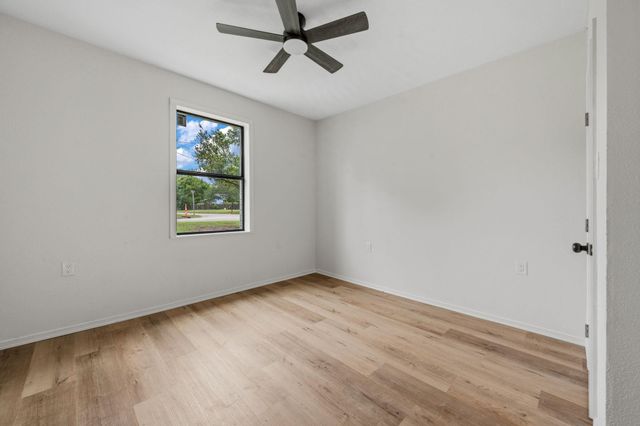 1313 Cos Street, Liberty, TX 77575