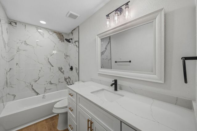 1313 Cos Street, Liberty, TX 77575