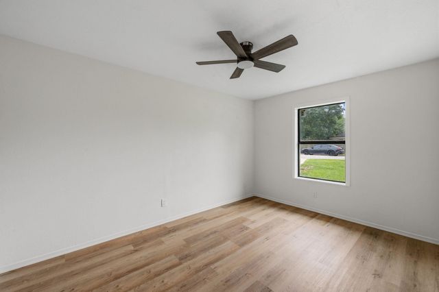 1313 Cos Street, Liberty, TX 77575
