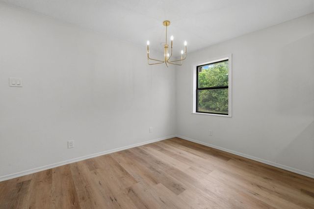 1313 Cos Street, Liberty, TX 77575