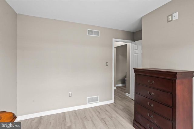 8 MEL RON CT, Carlisle, PA 17015