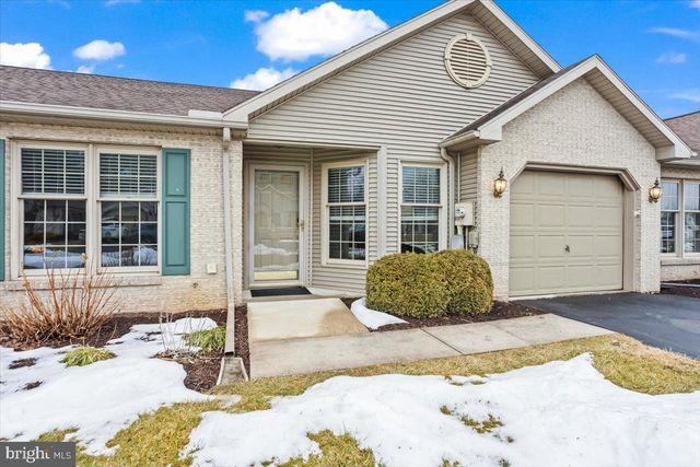 8 MEL RON CT, Carlisle, PA 17015