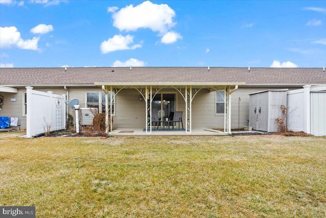 8 MEL RON CT, Carlisle, PA 17015