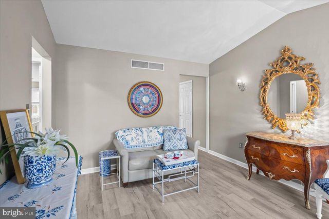 8 MEL RON CT, Carlisle, PA 17015