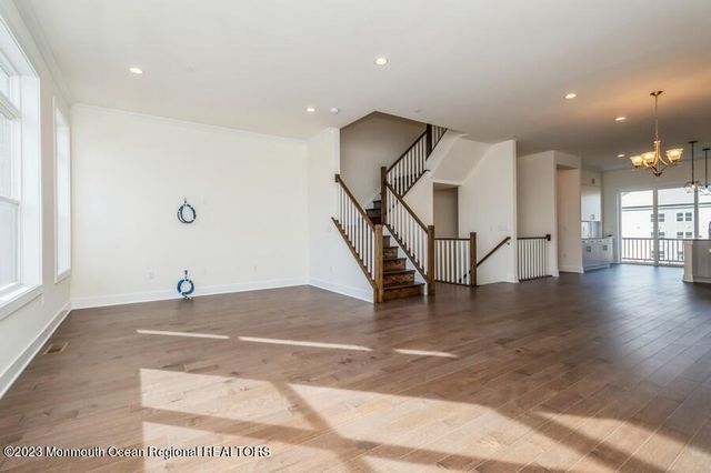 3 Blaisdell Court, Middletown, NJ 07748