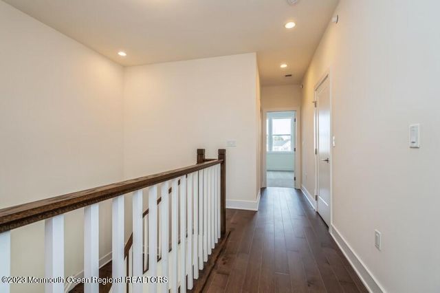 3 Blaisdell Court, Middletown, NJ 07748