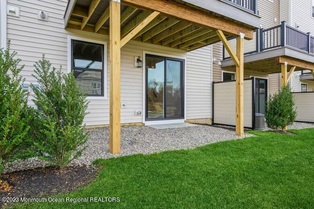 3 Blaisdell Court, Middletown, NJ 07748