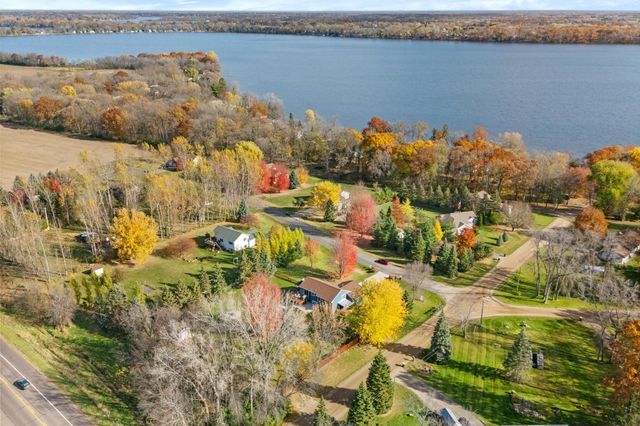 27314 Jody Avenue, Chisago City, MN 55013