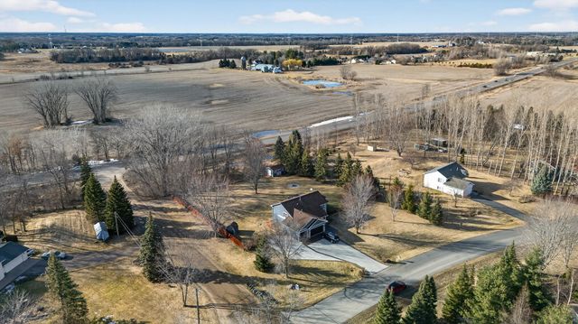 27314 Jody Avenue, Chisago City, MN 55013