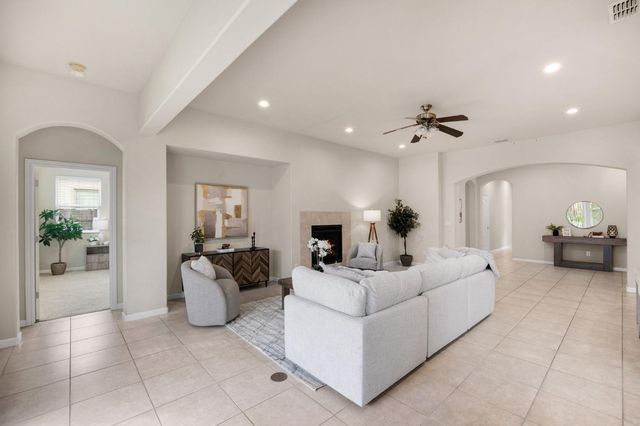 9304 Fife Ranch Way, Elk Grove, CA 95624