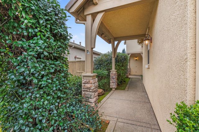 9304 Fife Ranch Way, Elk Grove, CA 95624