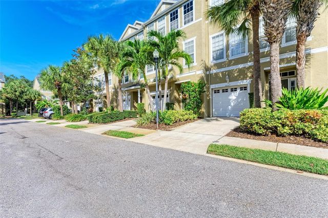 3047 POINTEVIEW DRIVE, Tampa, FL 33611