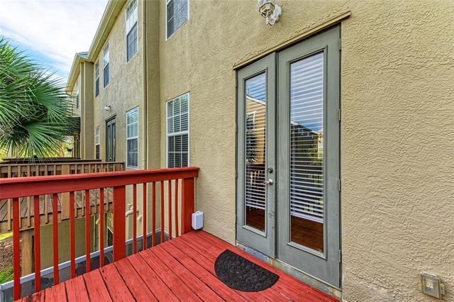 3047 POINTEVIEW DRIVE, Tampa, FL 33611