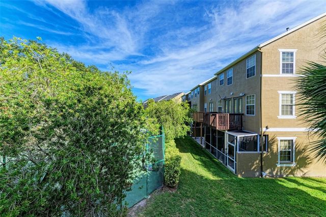 3047 POINTEVIEW DRIVE, Tampa, FL 33611