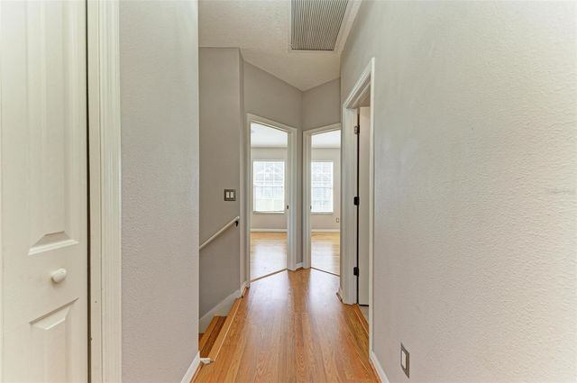 3047 POINTEVIEW DRIVE, Tampa, FL 33611